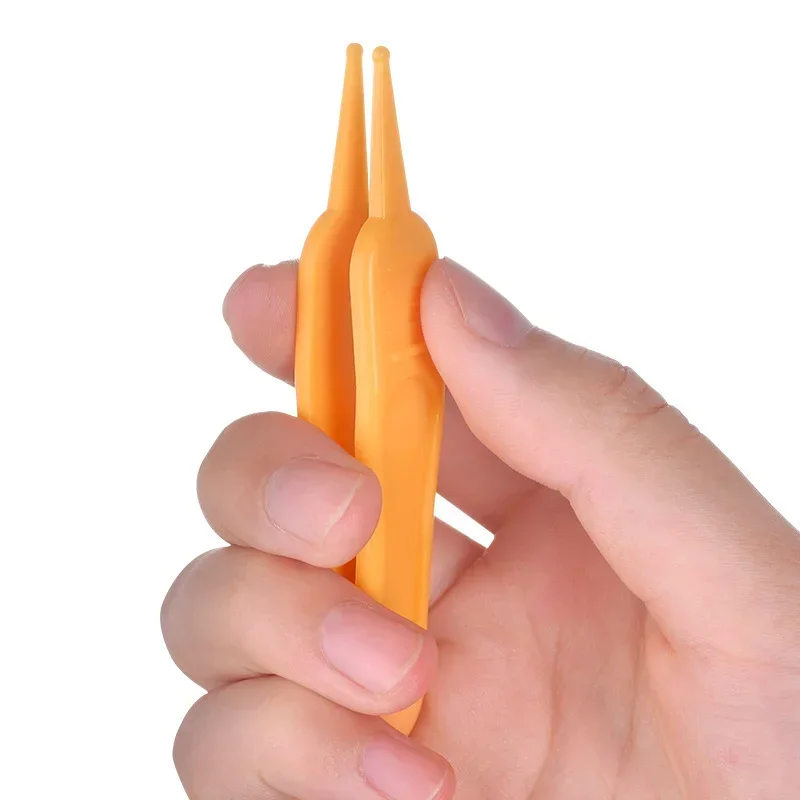 Pinzette di plastica per bambi - Baby Nose Cleaner recensione e prezzo